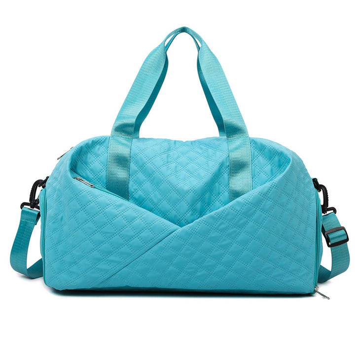 Sporty travel bag with elegant quilted pattern Bowlift