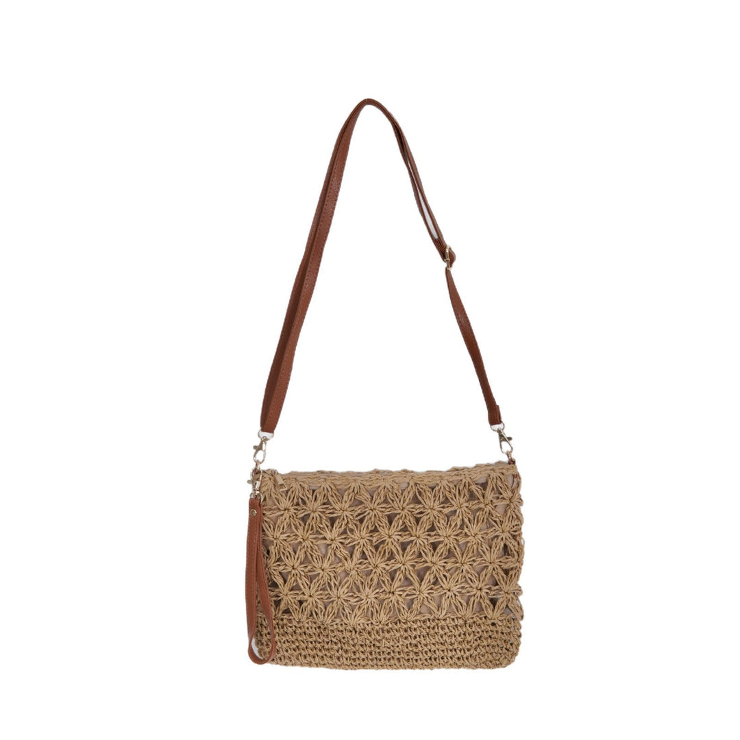 Shoulder bag with elaborate crochet designs Bowlift