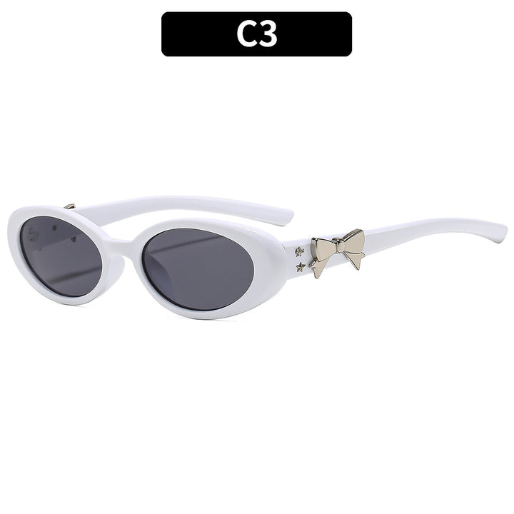Vintage-Inspired Oval Frame Sunglasses