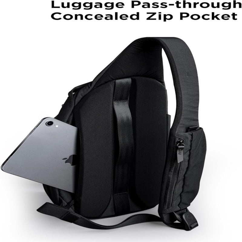 Practical sling bag with special compartments Bowlift