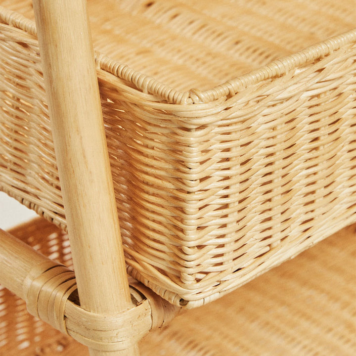 Multifunctional shelf with woven baskets Bowlift