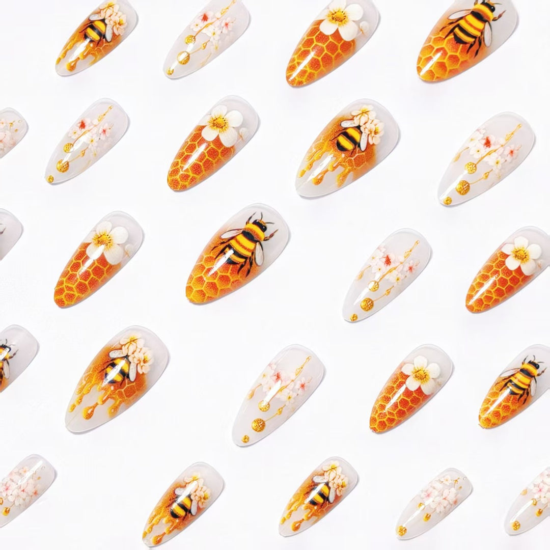 Artificial nails with honeycomb design Bowlift