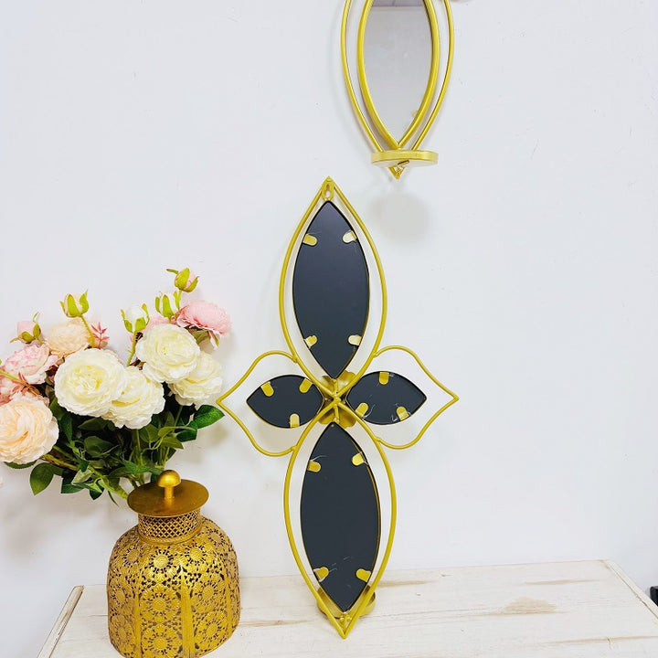 Elegant Floral Wall Mirror with Decorative Metal Design Bowlift