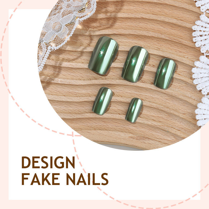 Artificial Nail Set with Elegant, Glossy Design Bowlift
