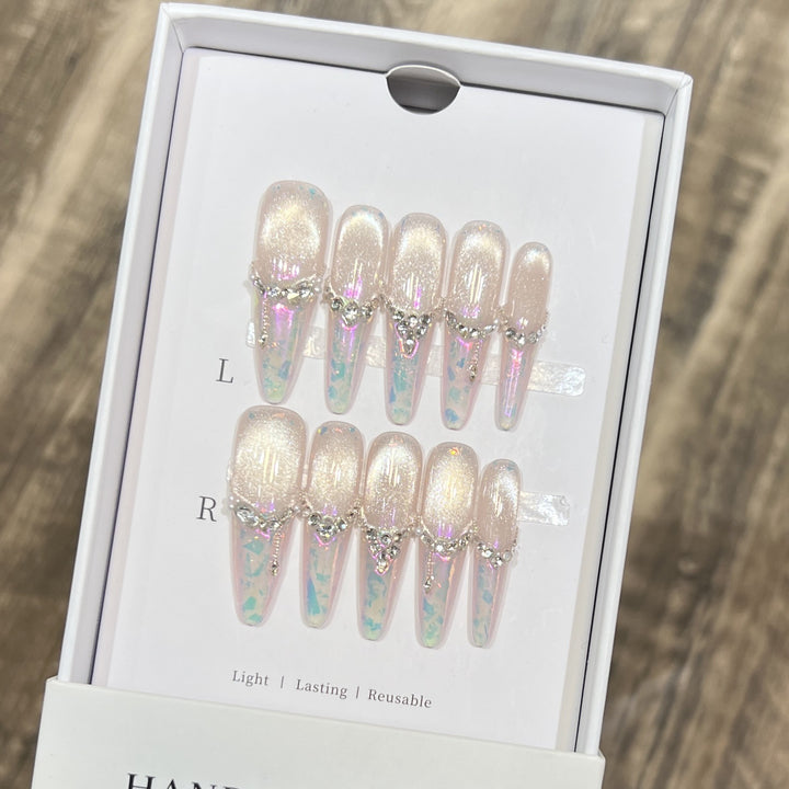 Glamorous Nail Art Bowlift