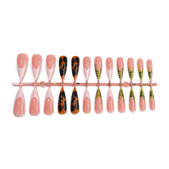 Artistic Stiletto Nail Kit Bowlift