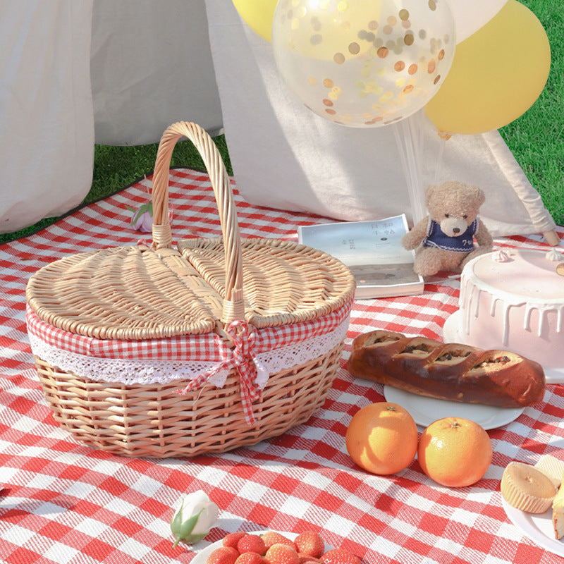 Women’s picnic basket with romantic checkered pattern and removable lining Bowlift