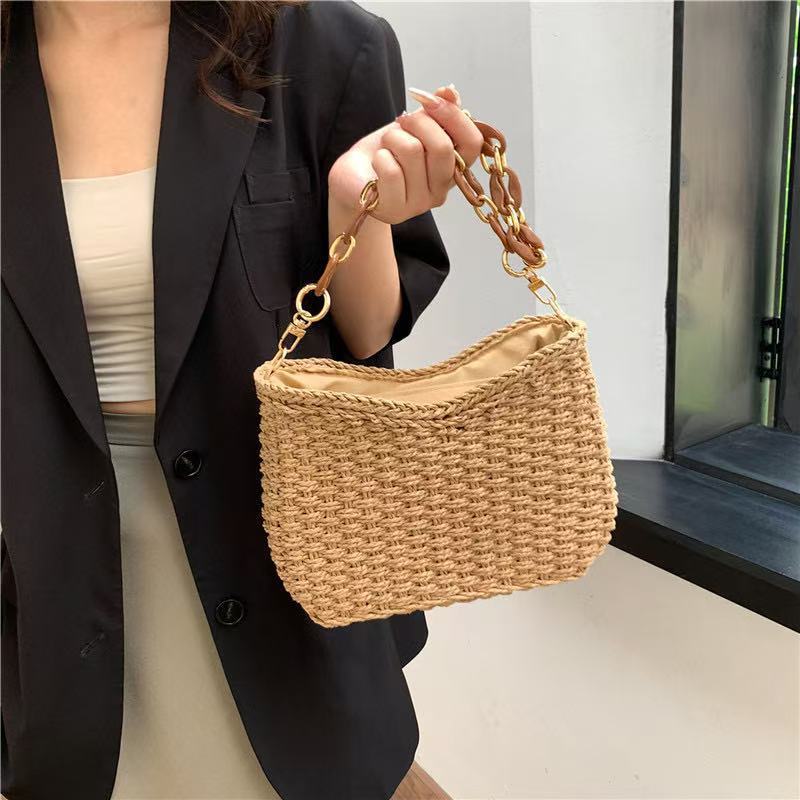 Handbag Made of Braided Natural Material Bowlift