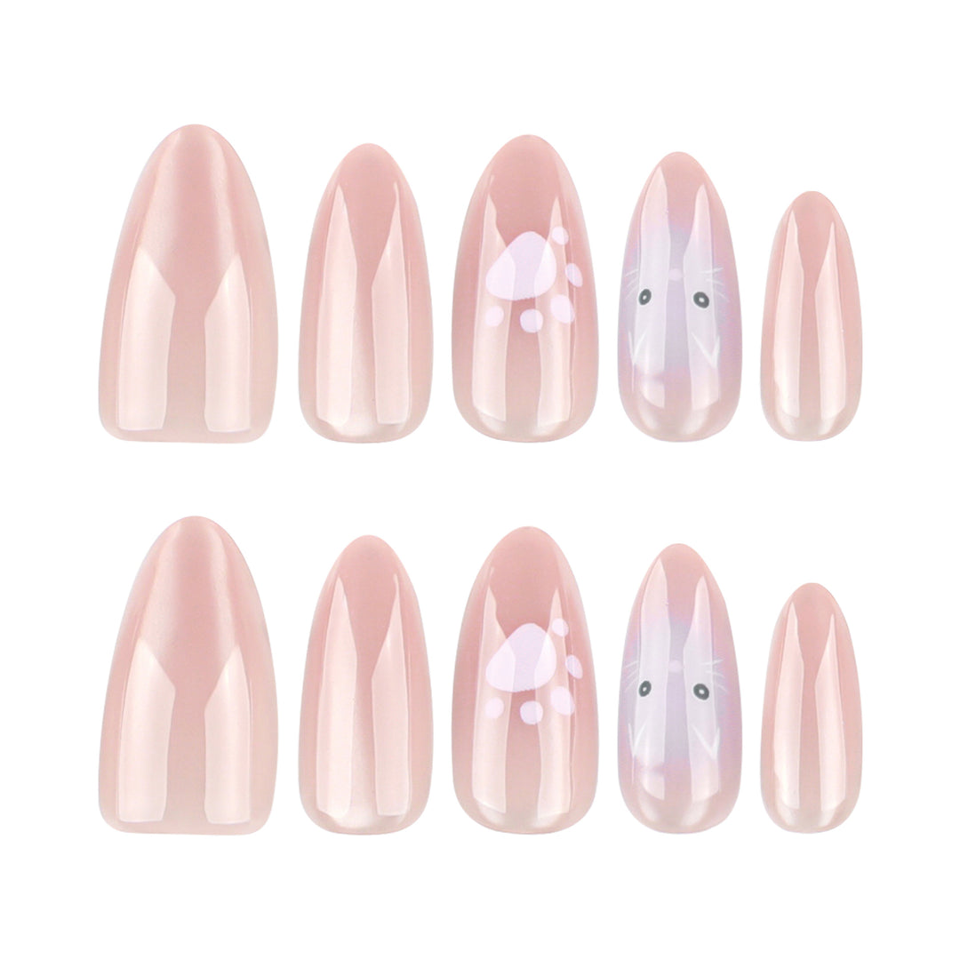 Artificial nail art with animal motifs Bowlift
