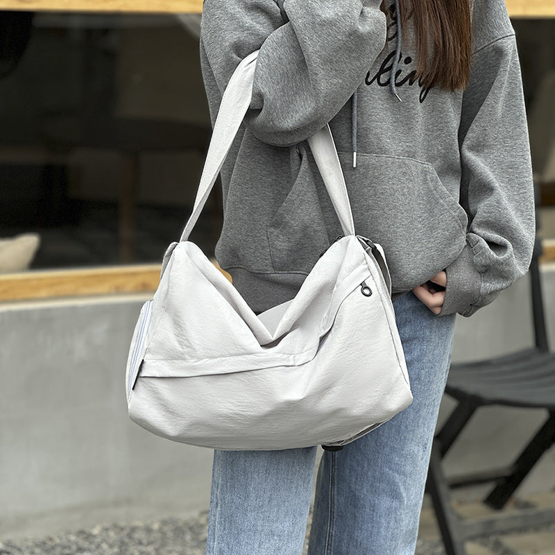 Multifunctional Sports Bag with Ergonomic Design Bowlift