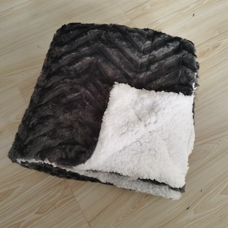 Women's luxurious cuddly blanket made of soft microfiber fabric Bowlift