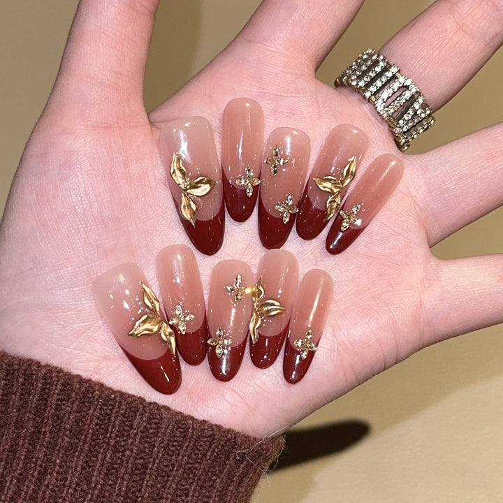 Artificial nails with luxurious flower and glitter elements Bowlift