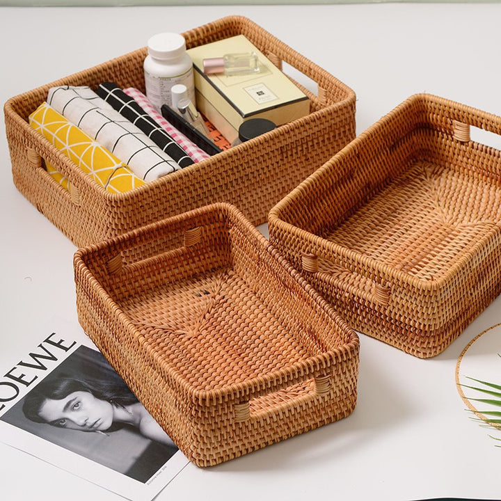 Women rectangular storage basket made of natural material Bowlift