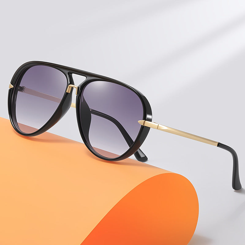 Stylish Aviator Sunglasses Bowlift