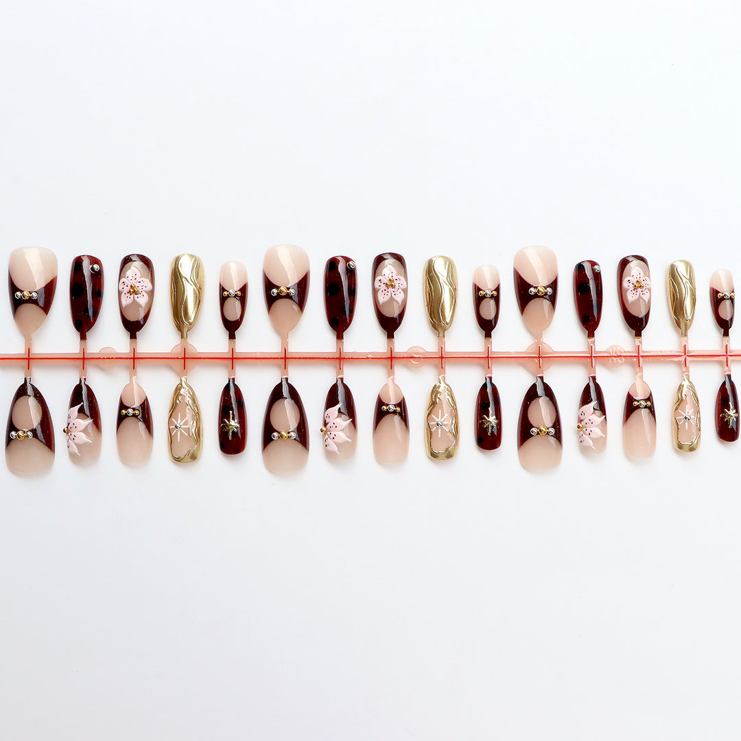 Elegant Designer Press-On Nail Art Collection Bowlift