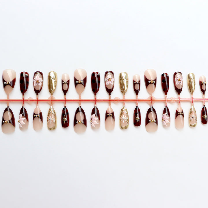 Elegant Designer Press-On Nail Art Collection Bowlift