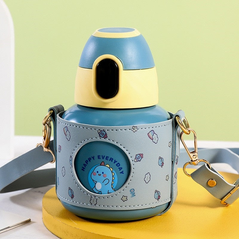 Insulated water bottle with practical carrying strap Bowlift