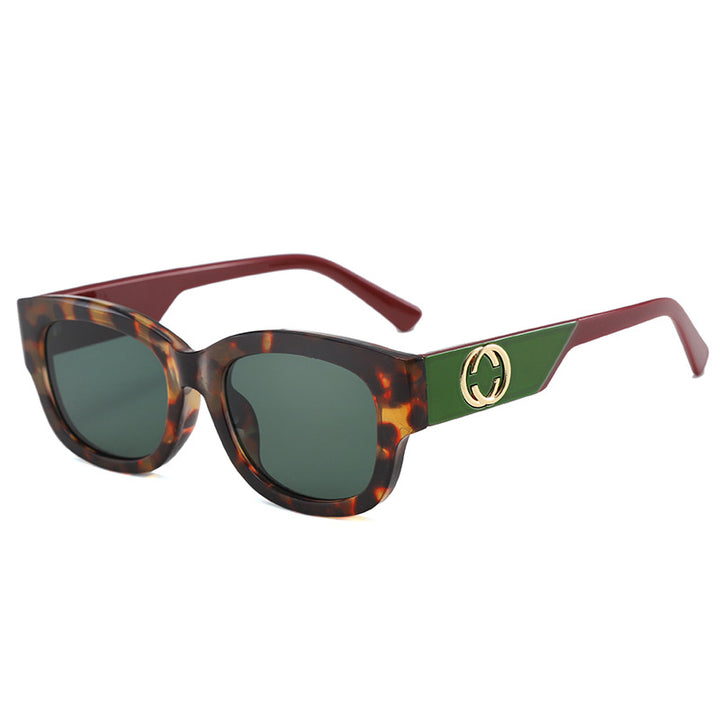 Women's sunglasses in exclusive design with fashionable frame and UV protection Bowlift