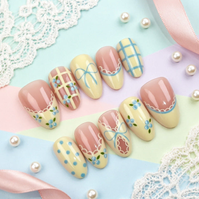 Nail Art Bowlift