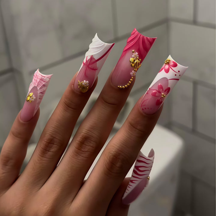 Floral Design Press-On Nail Extensions Bowlift
