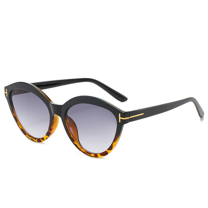 Elegant Oversized Cat-Eye Sunglasses Bowlift