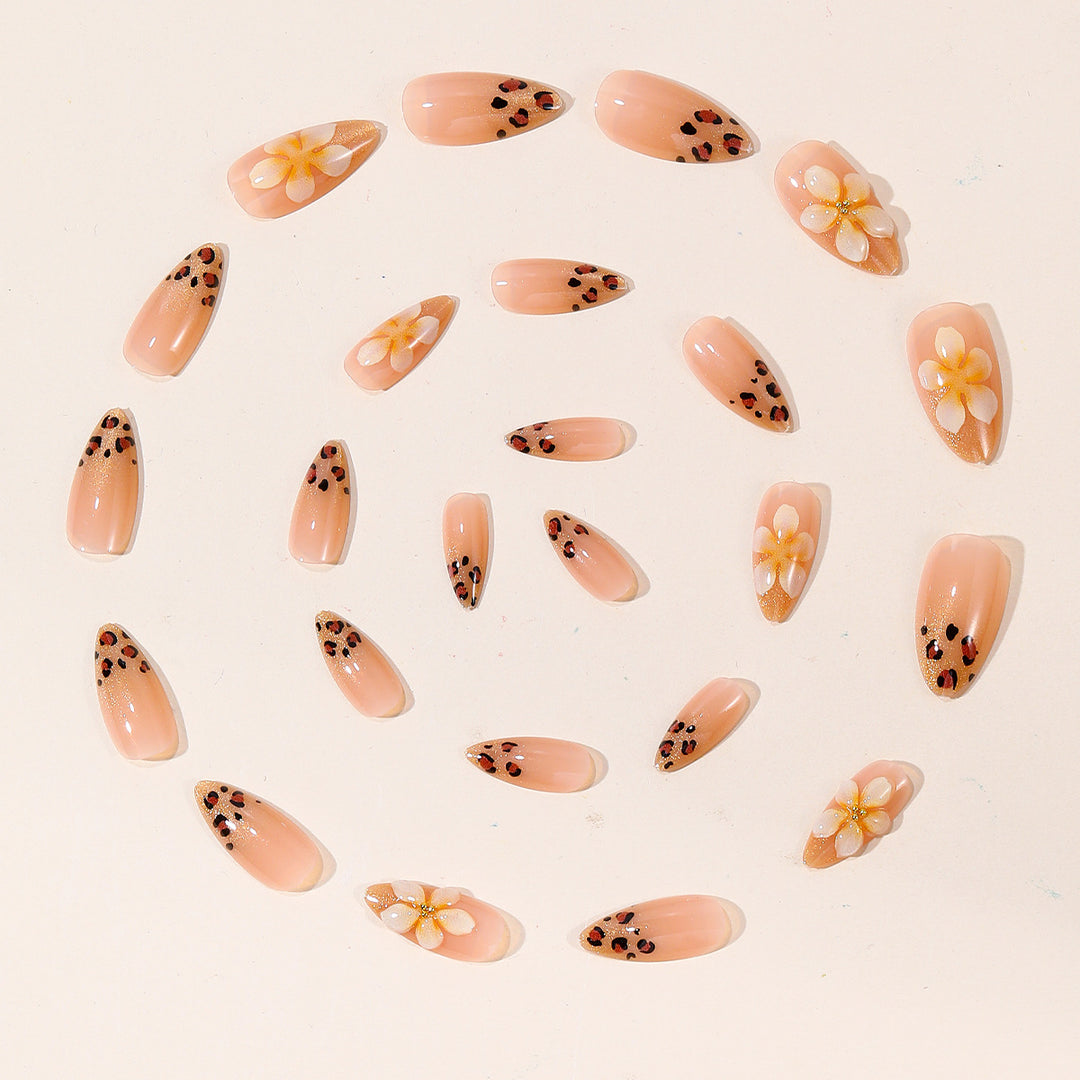 Decorative Leopard Print Stiletto Nail Extensions Bowlift