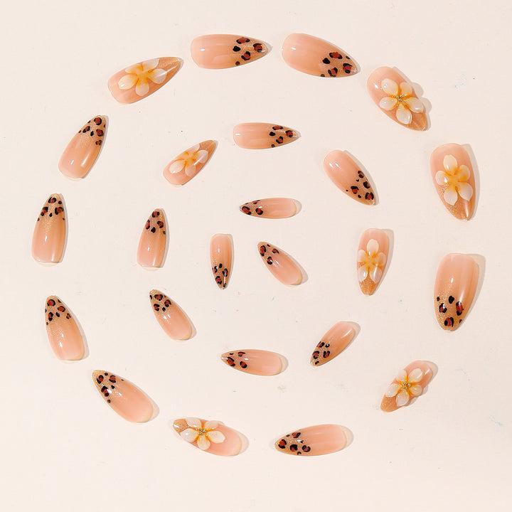 Decorative Leopard Print Stiletto Nail Extensions Bowlift