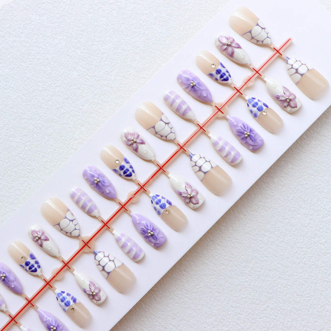 Artistic Press-On Nail Collection Bowlift