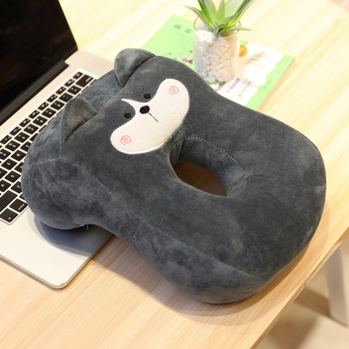 Plush neck support pillow in carrot shape Bowlift