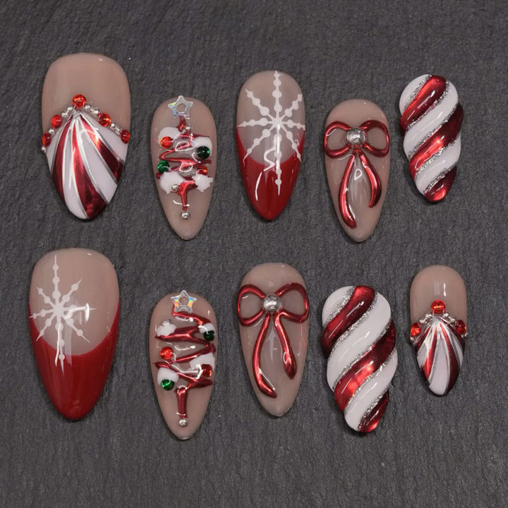 Artificial nail set with festive Christmas motifs and elegant decorations Bowlift