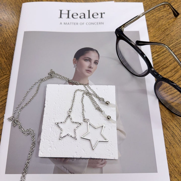 Star-Shaped Drop Earrings Bowlift