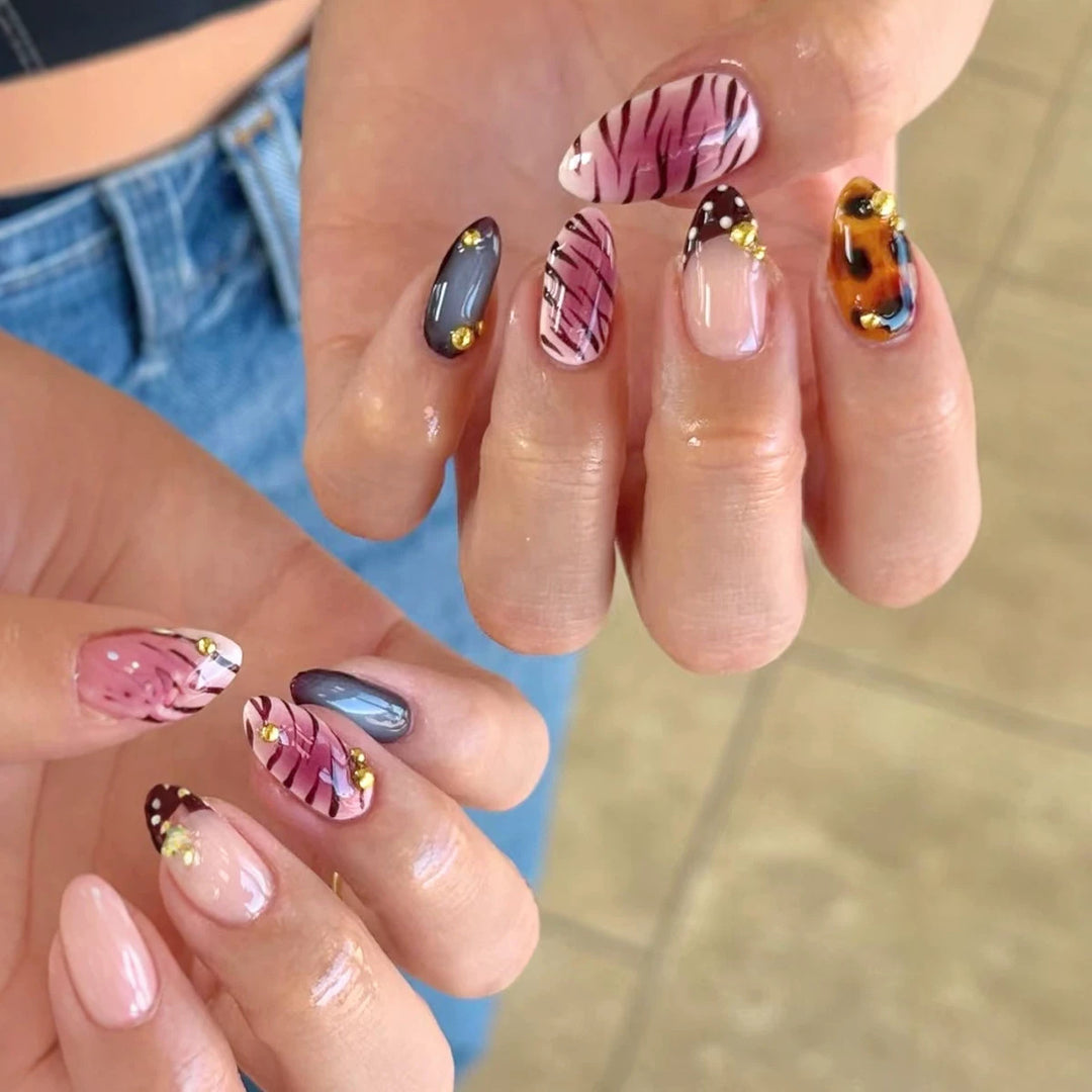 Artistic Press-On Nail Set with Unique Patterns and Embellishments Bowlift