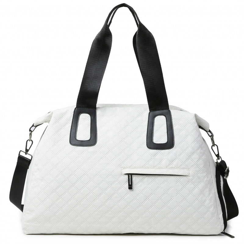 Elegant and Practical Weekender Bag Bowlift