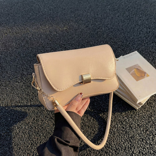 WoElegant Faux Leather Evening Clutch Bowlift