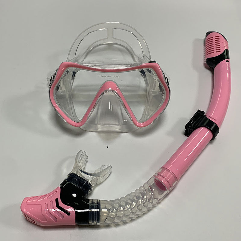 Snorkel mask with secure and comfortable mouthpiece Bowlift