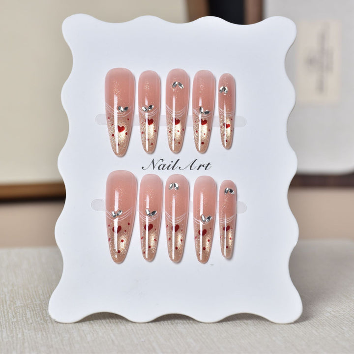 Artistic Holiday-Themed Press-On Nail Art Bowlift