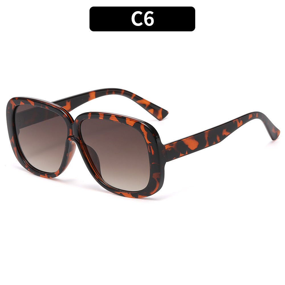 Oversized Retro-Inspired Square Sunglasses