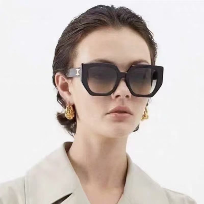 Women's statement sunglasses with glamorous frame Bowlift