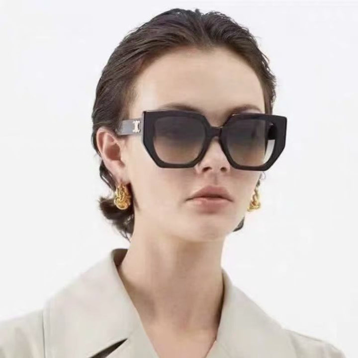 Women's statement sunglasses with glamorous frame Bowlift