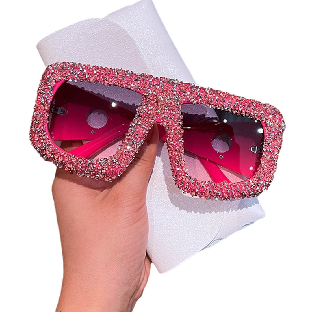 Women's sunglasses with extravagant rhinestone details Bowlift