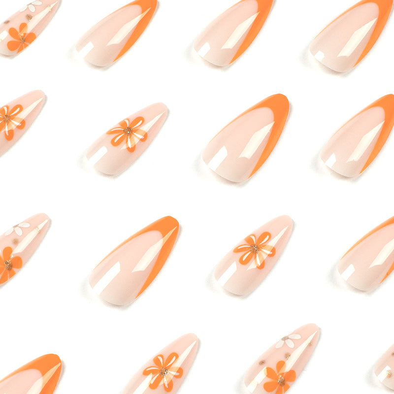 Creative artificial nails with floral design Bowlift