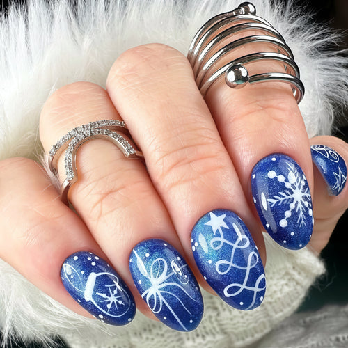 Artificial nails with festive winter design Bowlift