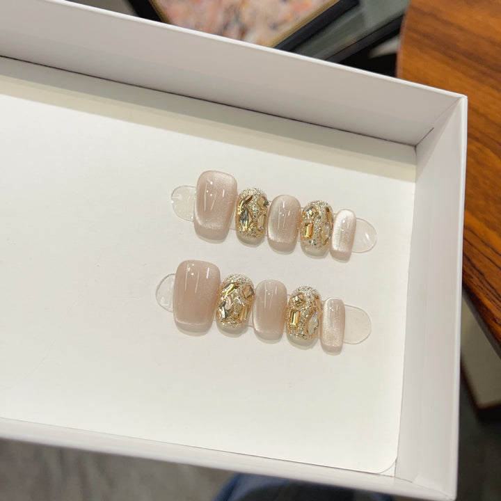 Elegant Press-On Nail Set with Decorative Accents Bowlift