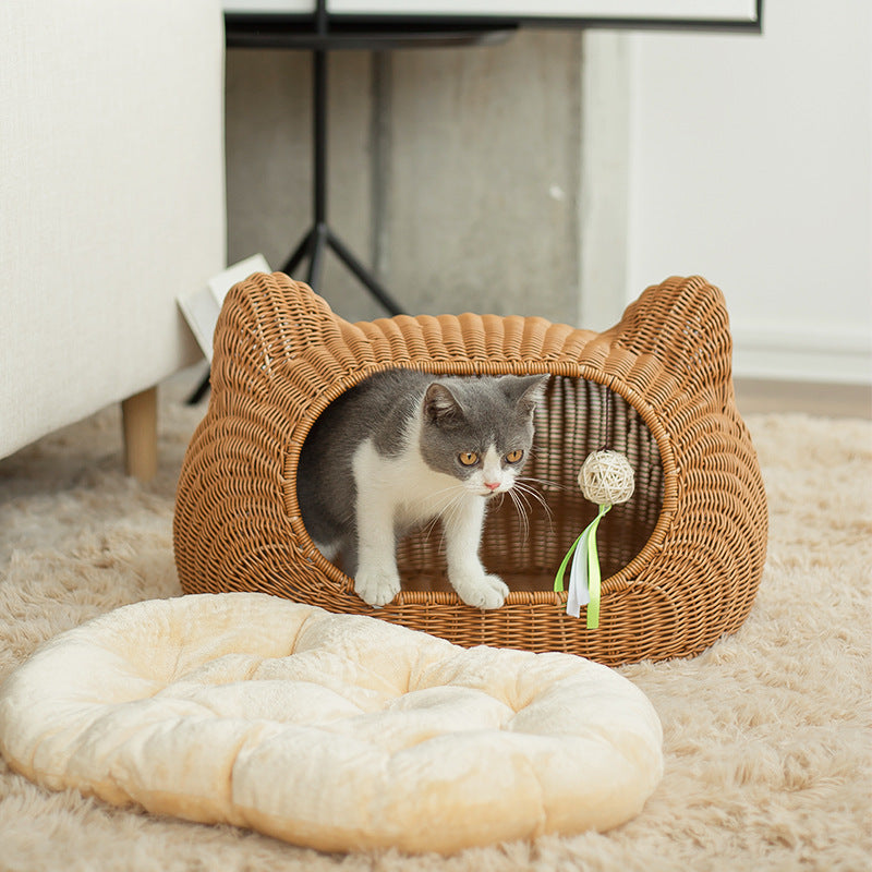 Cozy cat bed in animal design Bowlift