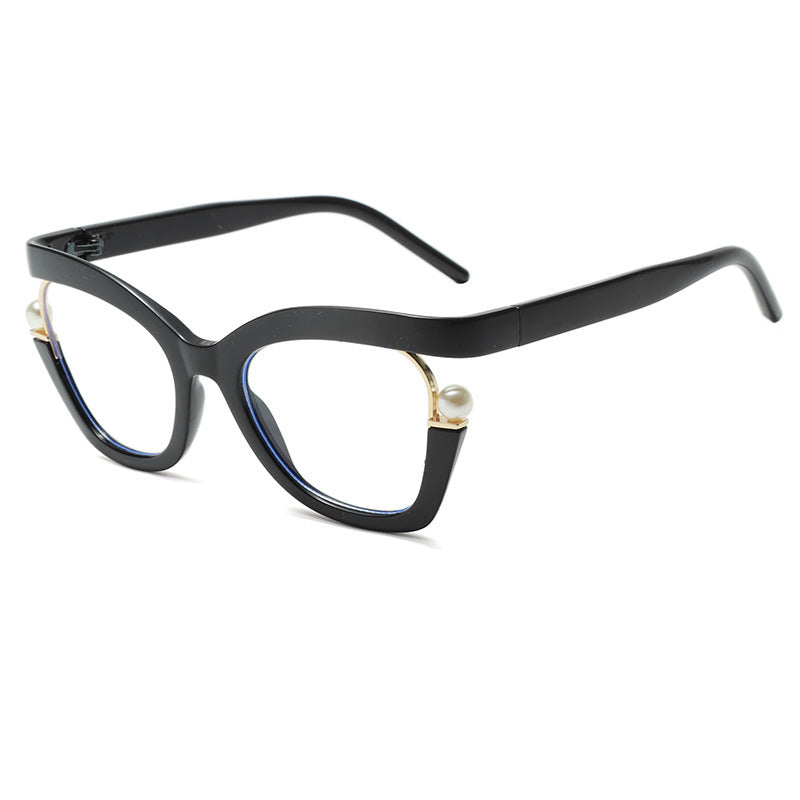 Women’s Fashion Sunglasses with Subtle Pearl Details Bowlift