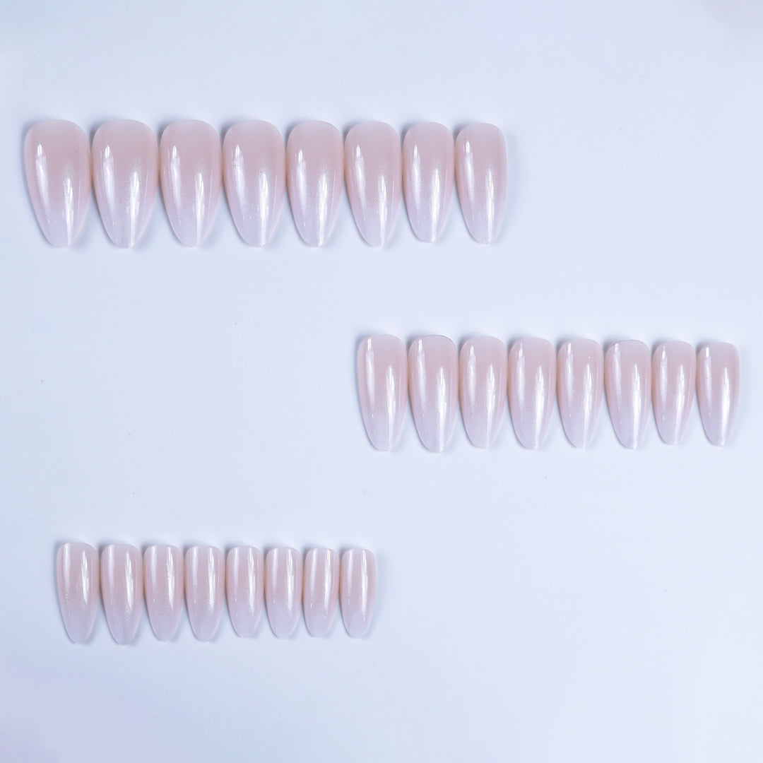 Elegant Ombre Artificial Nails Bowlift