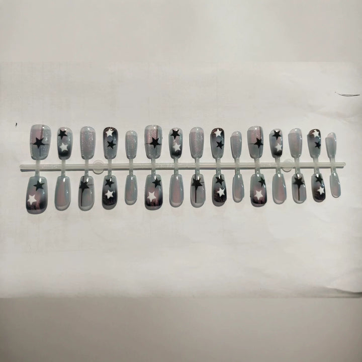 Artistic Star-Pattern Press-On Nail Set Bowlift