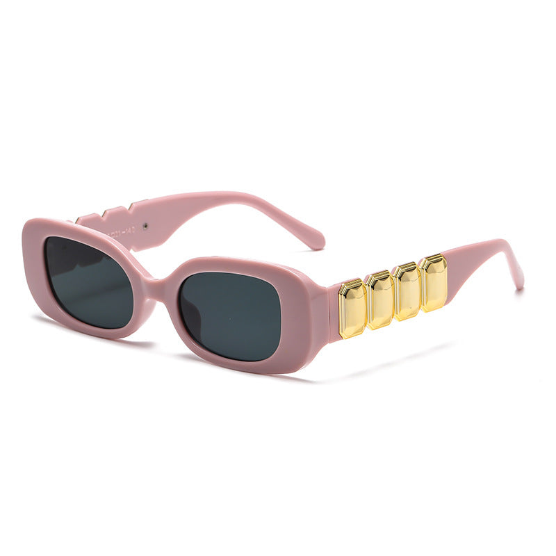 Ladies fashionable sunglasses with glamorous frame Bowlift