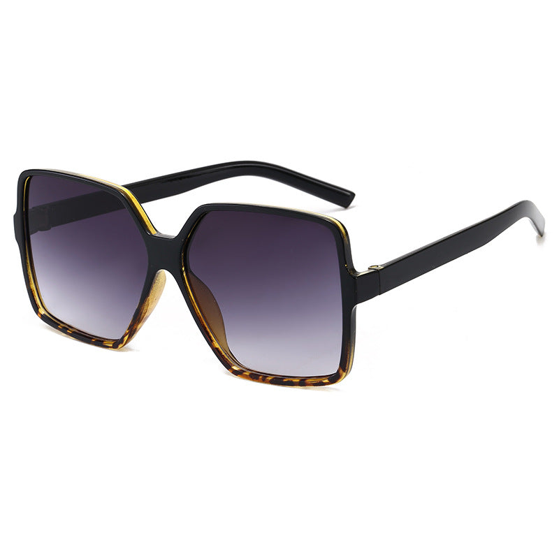 Women's oversized square sunglasses with elegant frame Bowlift