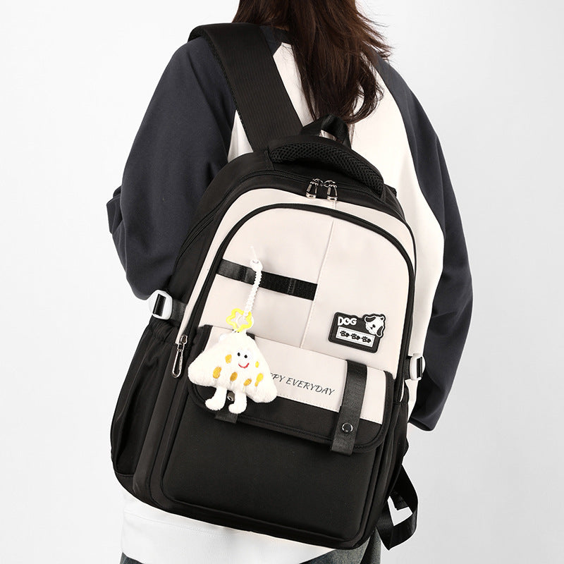 Child-friendly backpack made of high-quality material with fun pendants Bowlift